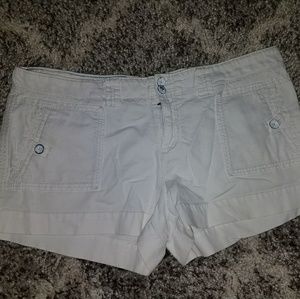 Size 14 White American Eagle Shorts